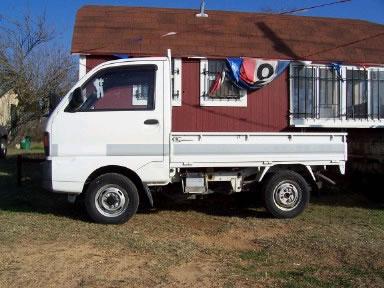 white mini truck